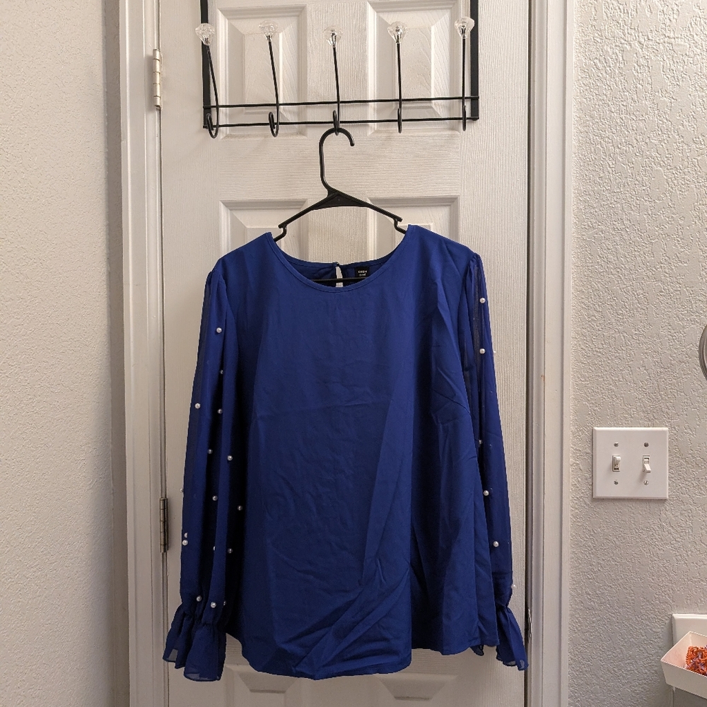 Many Shein Blouses With Pearls. - Picture 1 of 9